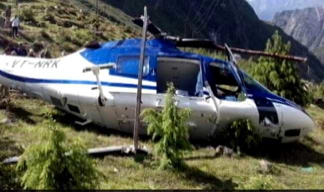 बद्रीनाथ : हेलीकॉप्टर क्रैश, 1 इंजीनियर की मौत-2 पायलट घायल