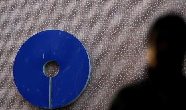 भारतीय स्टेट बैंक (SBI) ने कैश ट्रांजैक्शन चार्ज पर दी सफाई : 25 रुपये का चार्ज लगेगा लेकिन केवल…