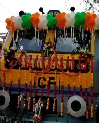 देश में दौड़ी सौर ऊर्जा से चलने वाली पहली ट्रेन, पर्यावरण को लाभ, डीजल की बचत
