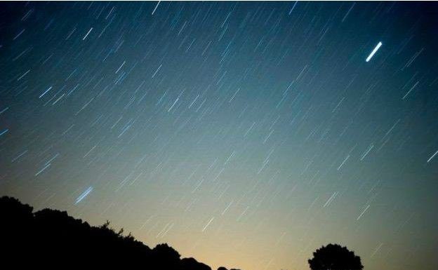 12 अगस्त की रात को दिन की तरह चमकेगा आसमान, जानिए क्यों?