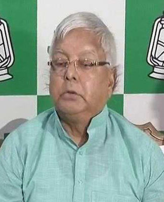 तो क्या लालू यादव अपने बुने जाल में ही फंसते जा रहे हैं?