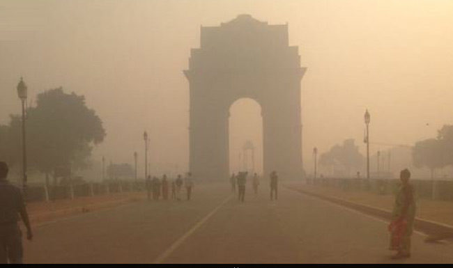 दिल्ली : तेज हवा के कारण प्रदूषण के स्तर में आ रही है कमी, गुणवत्ता फिर भी बनी हुई है खराब